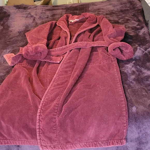 Victoria secret robe - Picture 1 of 6
